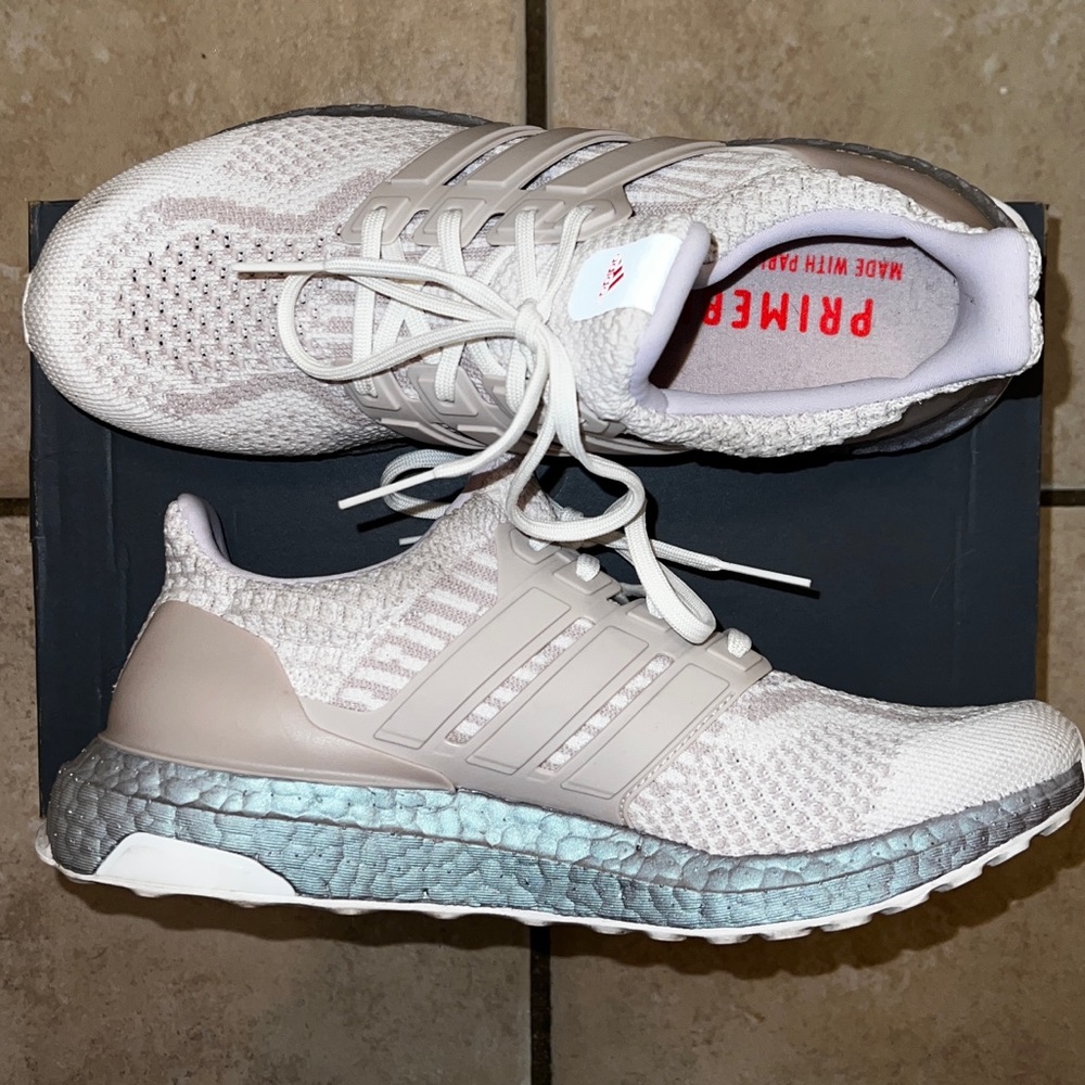 Adidas Ultraboost 5.0 Running Shoes Women’s 8.5